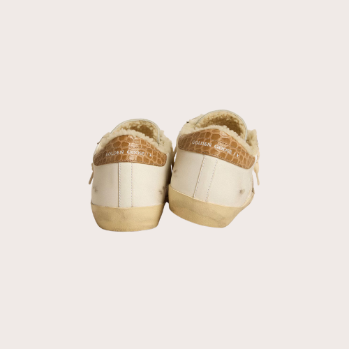 GOLDEN GOOSE
